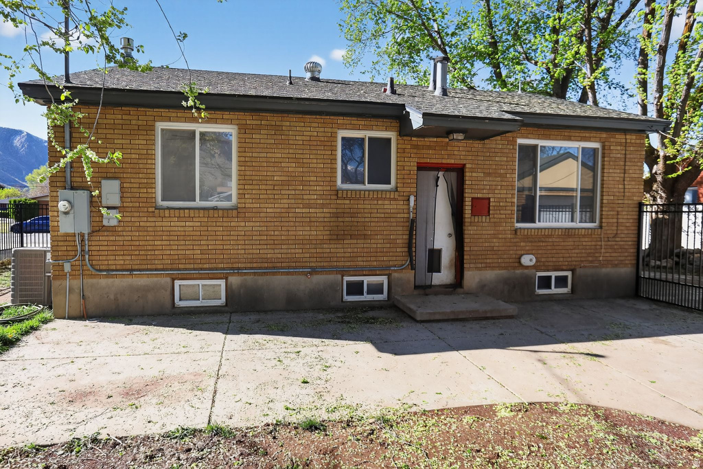 1342 CROSS ST Ogden, UT 84404