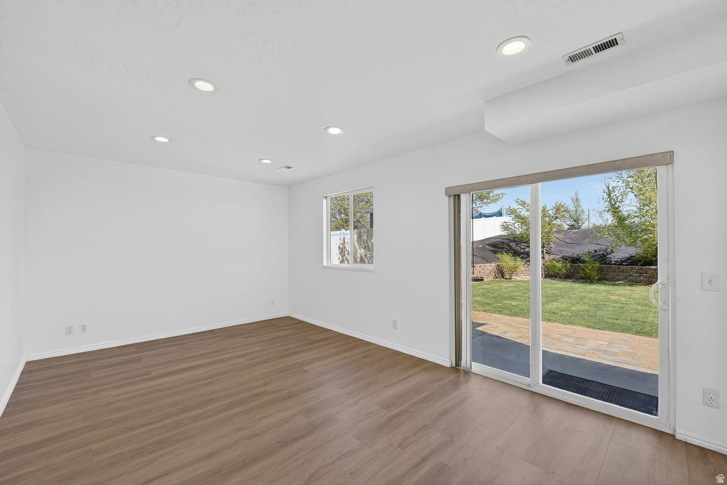 5893 S ALPINE CREST CIR Salt Lake City, UT 84118