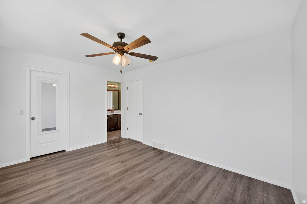 5893 S ALPINE CREST CIR Salt Lake City, UT 84118