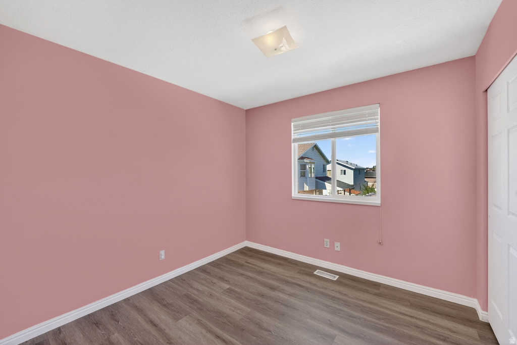 5893 S ALPINE CREST CIR Salt Lake City, UT 84118