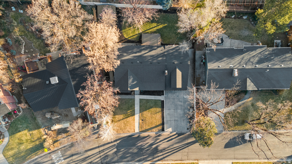 3020 E MIDDLETON WAY Holladay, UT 84124