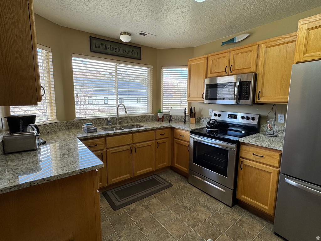 815 N HARBOR DR #201 Garden City, UT 84028