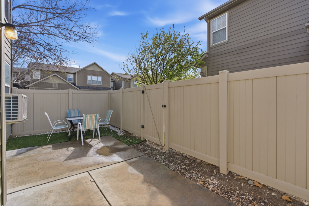 13534 S SKIPPERLING LN Riverton, UT 84096