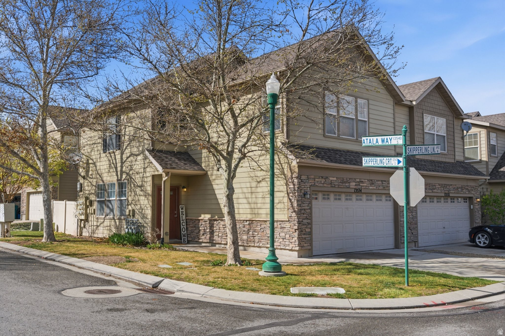 13534 S SKIPPERLING LN Riverton, UT 84096