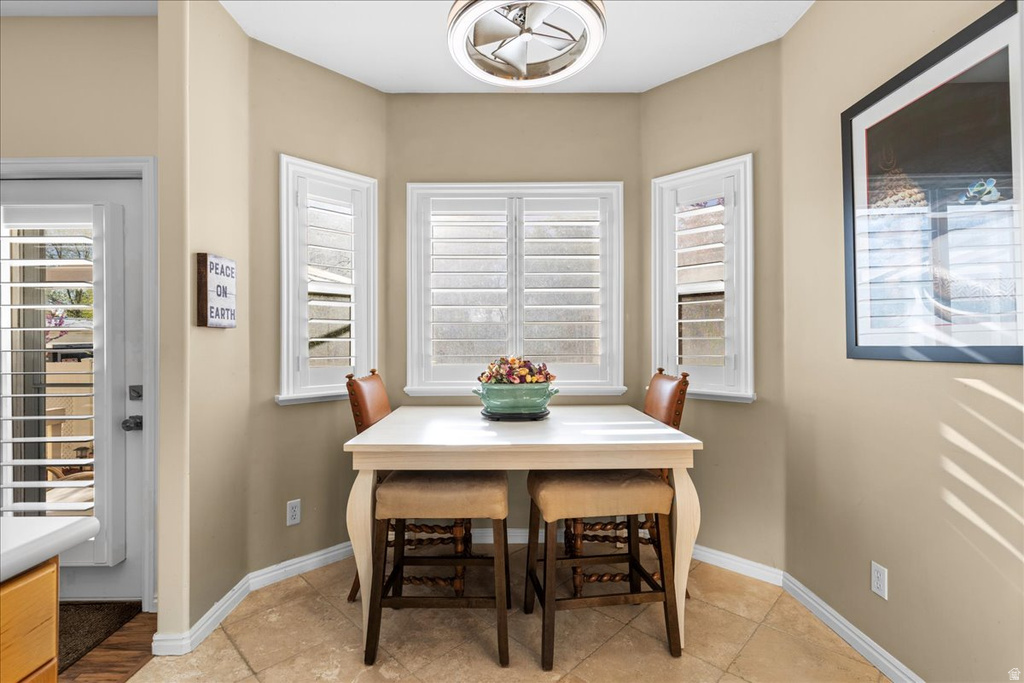 7824 S SEQUOIA TREE LN Sandy, UT 84094