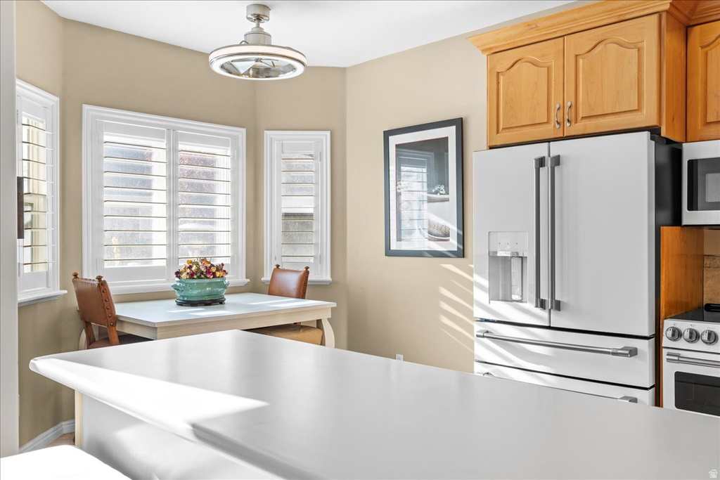 7824 S SEQUOIA TREE LN Sandy, UT 84094