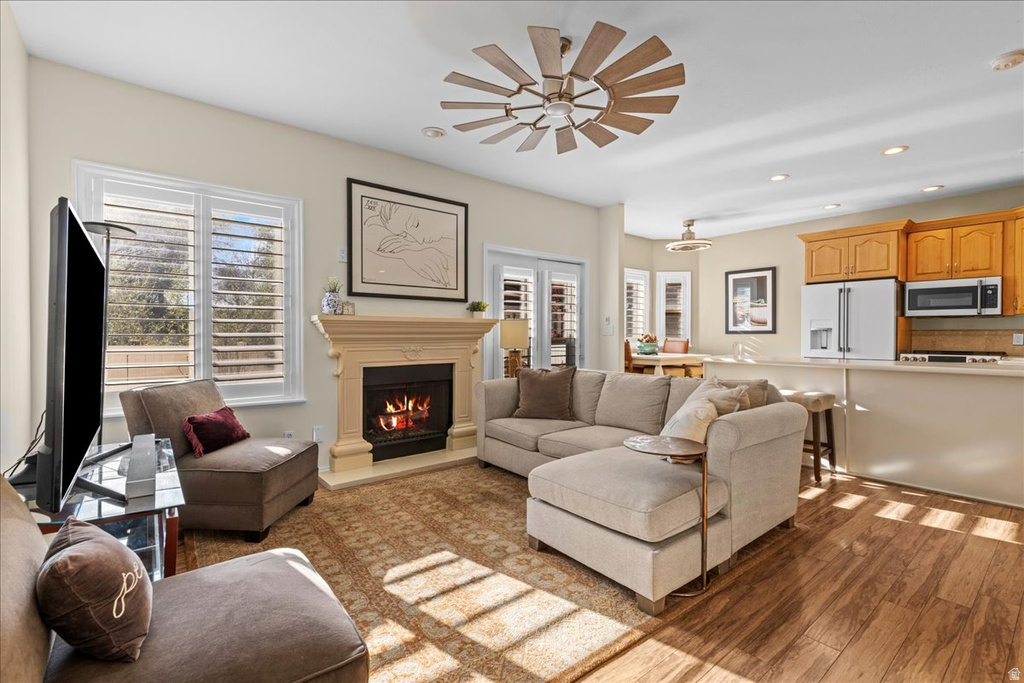 7824 S SEQUOIA TREE LN Sandy, UT 84094