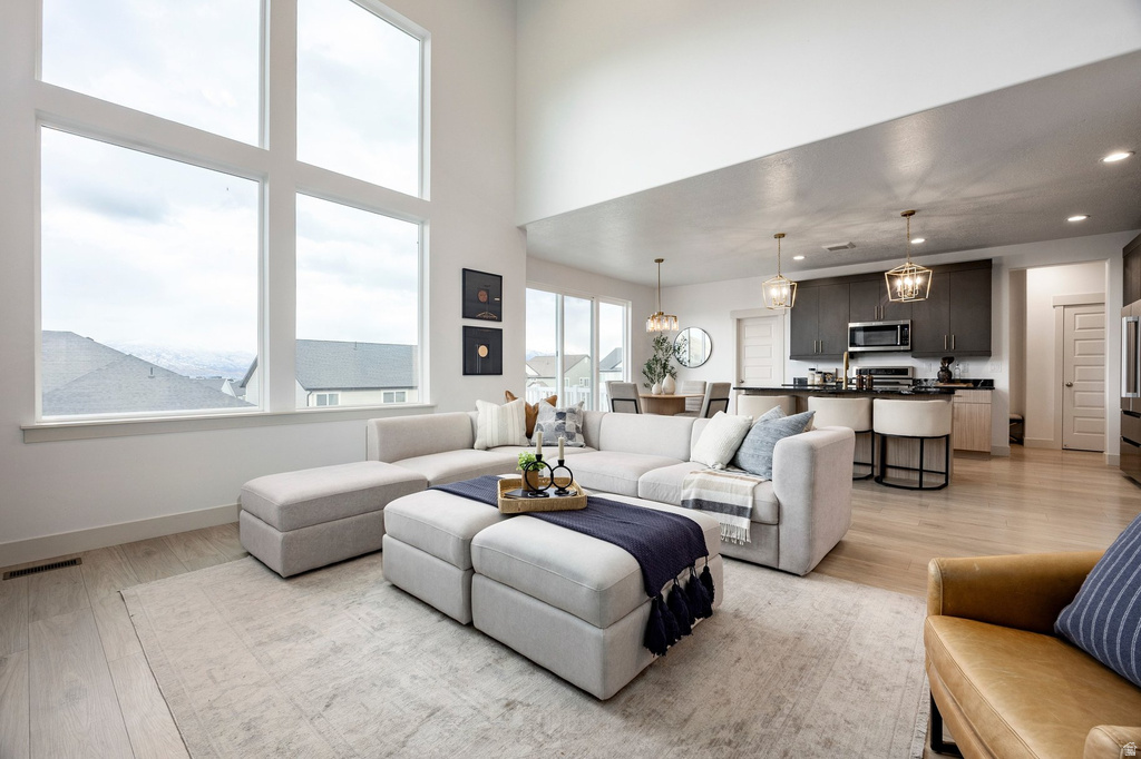 654 N BOSEMAN WAY Saratoga Springs, UT 84045