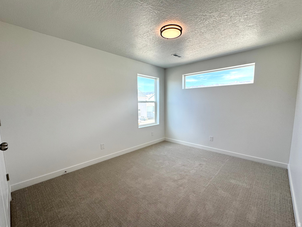 2915 N KINGBIRD DR #610 Eagle Mountain, UT 84005