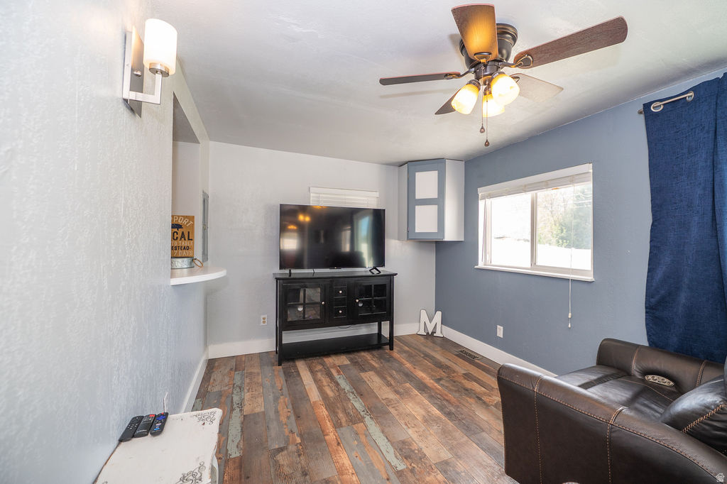 1473 N 200 W Sunset, UT 84015