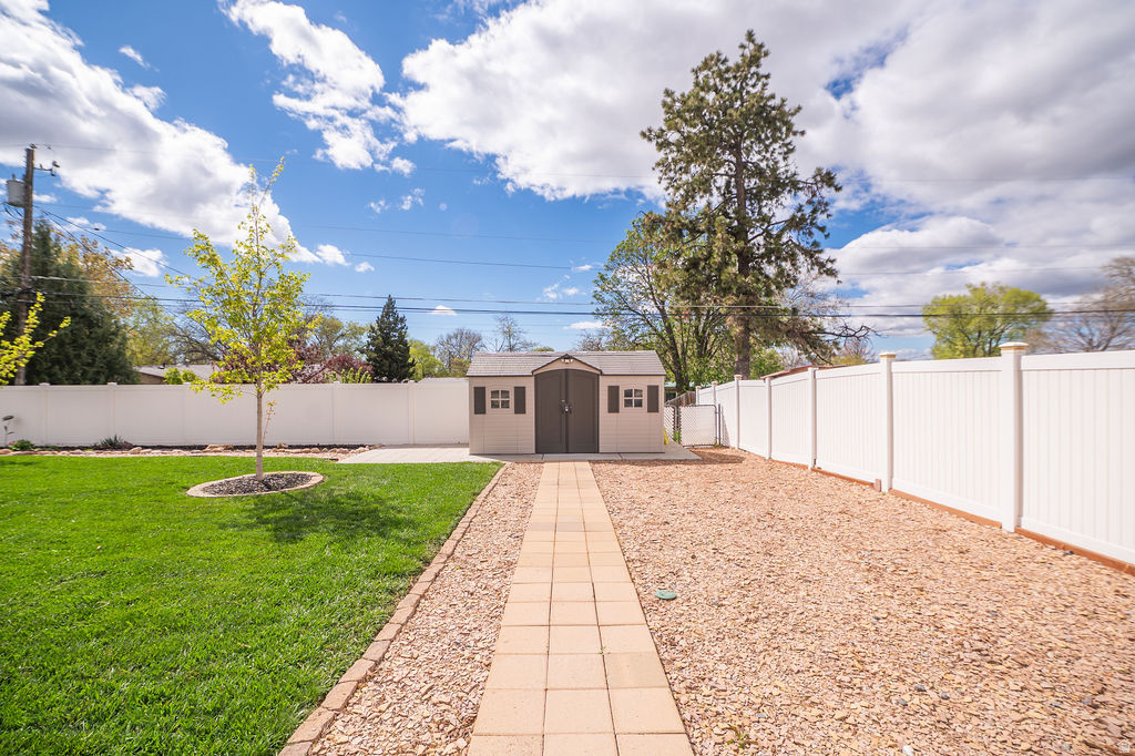 1473 N 200 W Sunset, UT 84015
