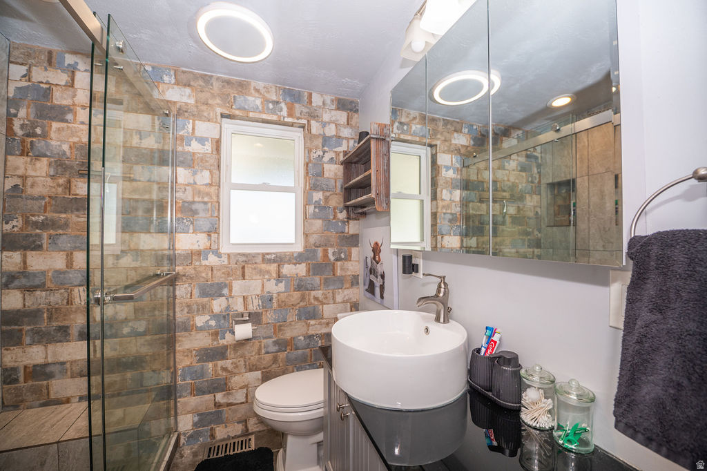 1473 N 200 W Sunset, UT 84015