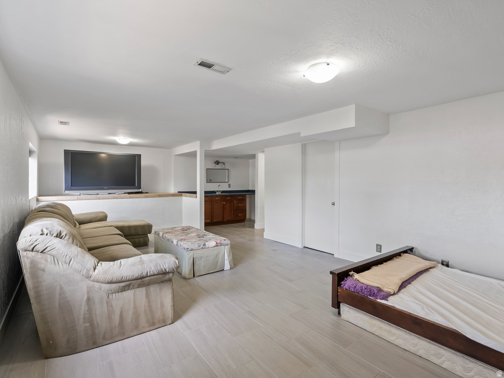 3322 S MONTE VERDE DR Salt Lake City, UT 84109