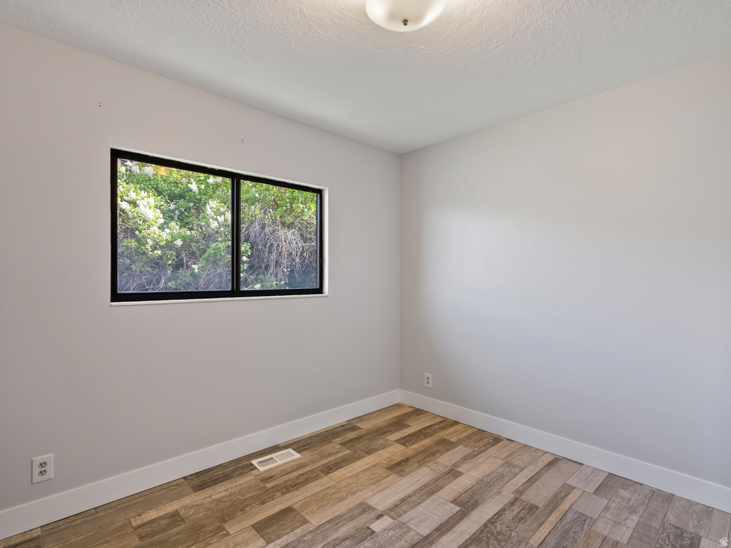 3322 S MONTE VERDE DR Salt Lake City, UT 84109