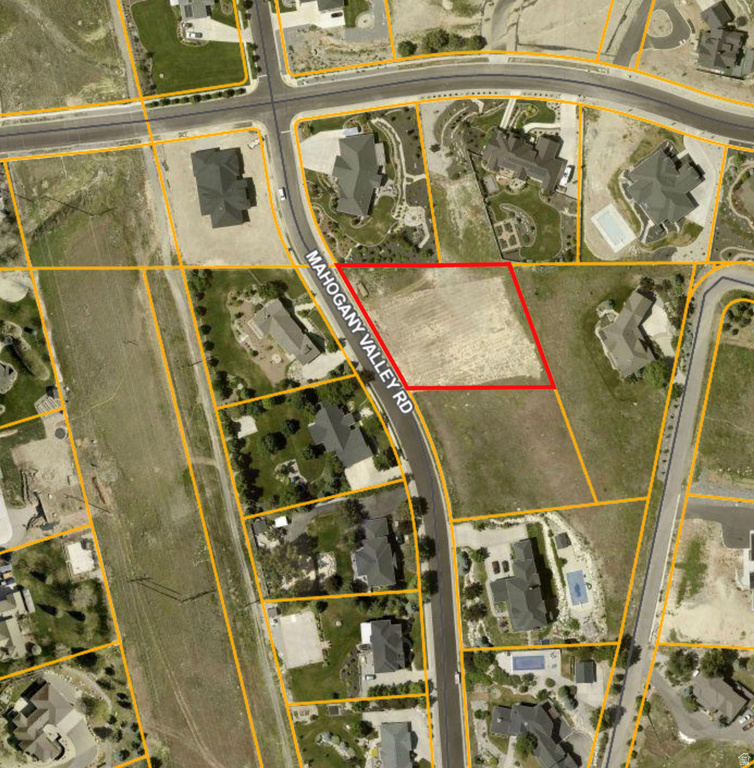 2970 N MAHOGONY VALLEY RD North Logan, UT 84341