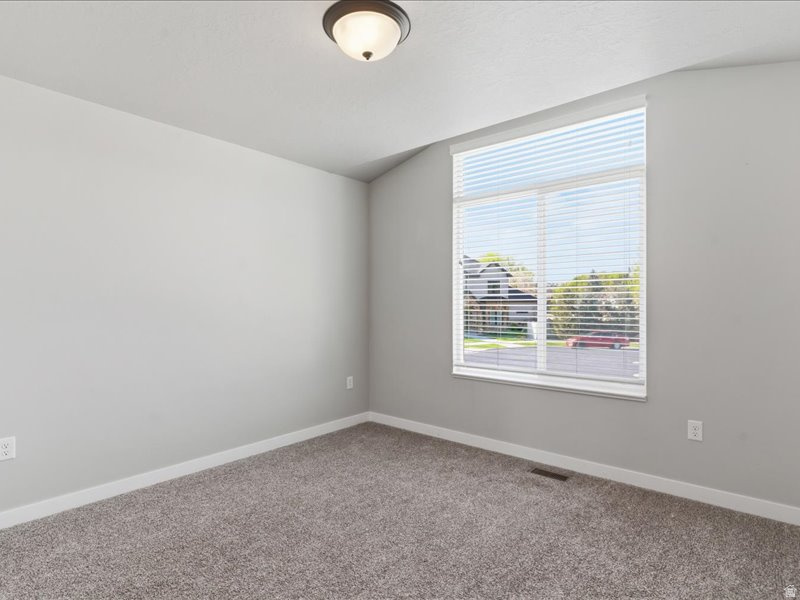 343 E 6725 S South Weber, UT 84405