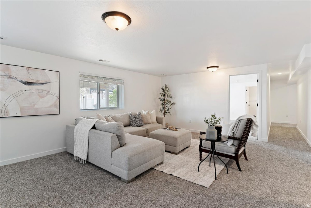 343 E 6725 S South Weber, UT 84405