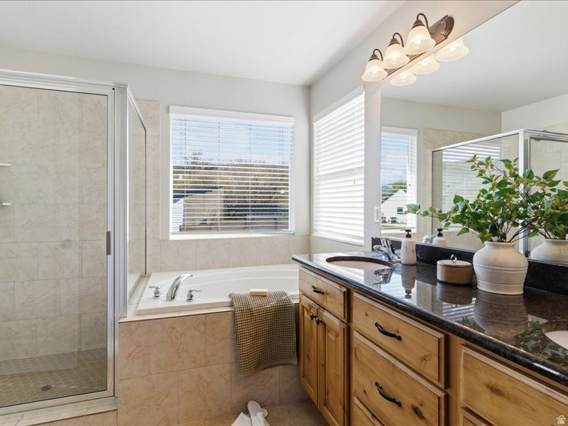 343 E 6725 S South Weber, UT 84405