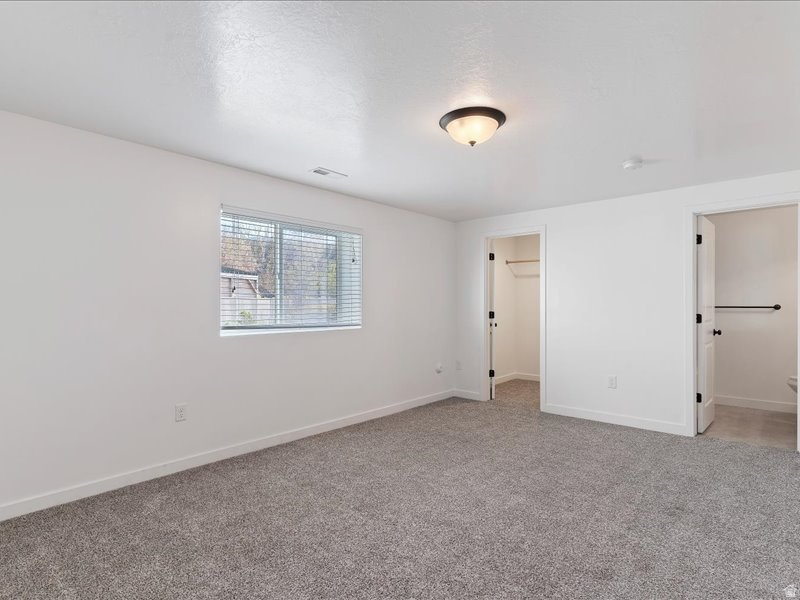 343 E 6725 S South Weber, UT 84405