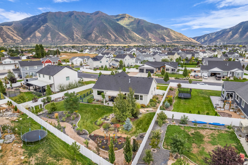 2454 W JACKSON ST Mapleton, UT 84664