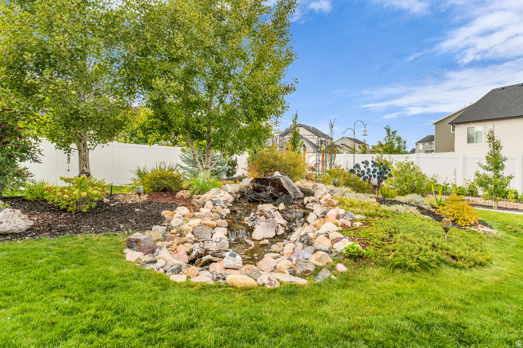 2454 W JACKSON ST Mapleton, UT 84664