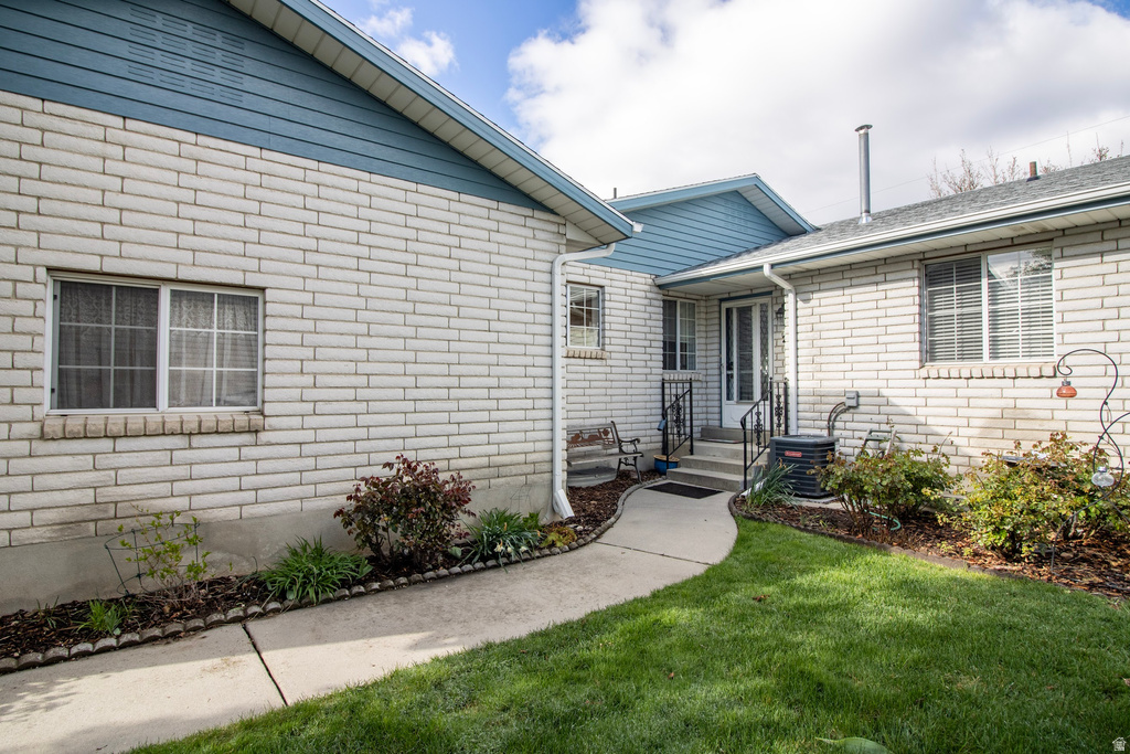 223 N 360 W Orem, UT 84057