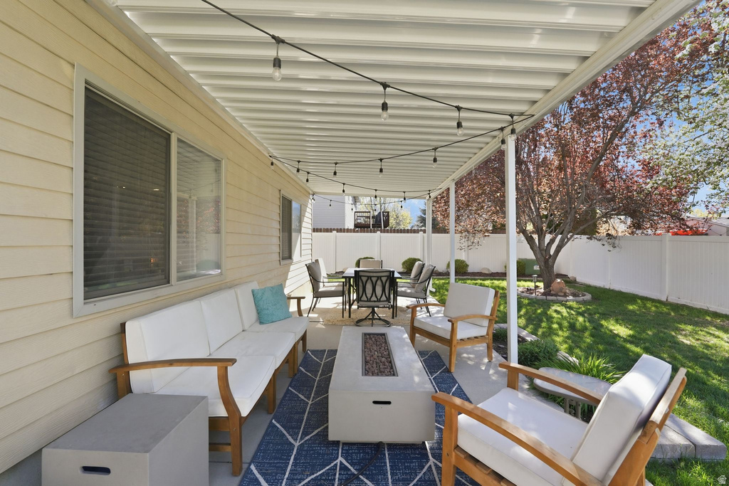 1624 E WOOD GLEN RD Sandy, UT 84092