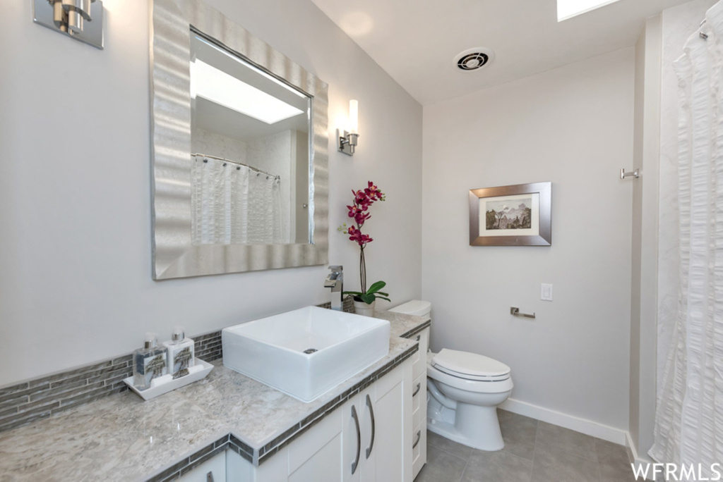 3807 S ALTA LOMA DR Millcreek, UT 84106