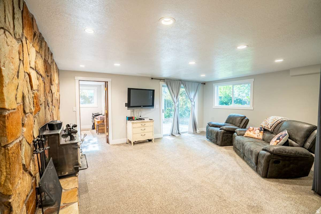 341 E 100 N Providence, UT 84332