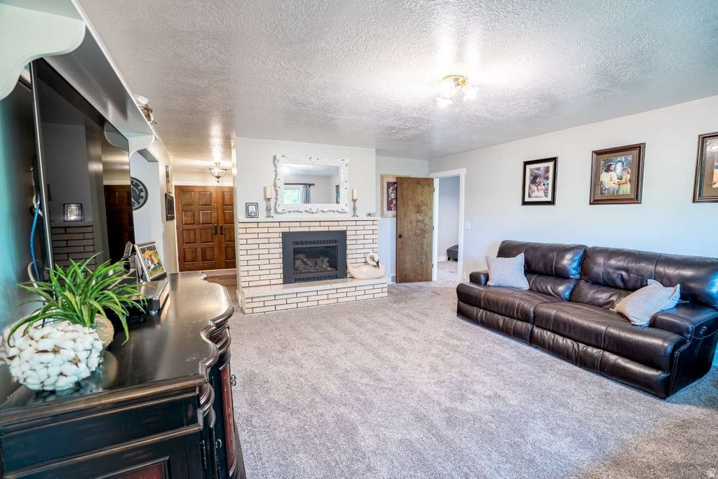 341 E 100 N Providence, UT 84332