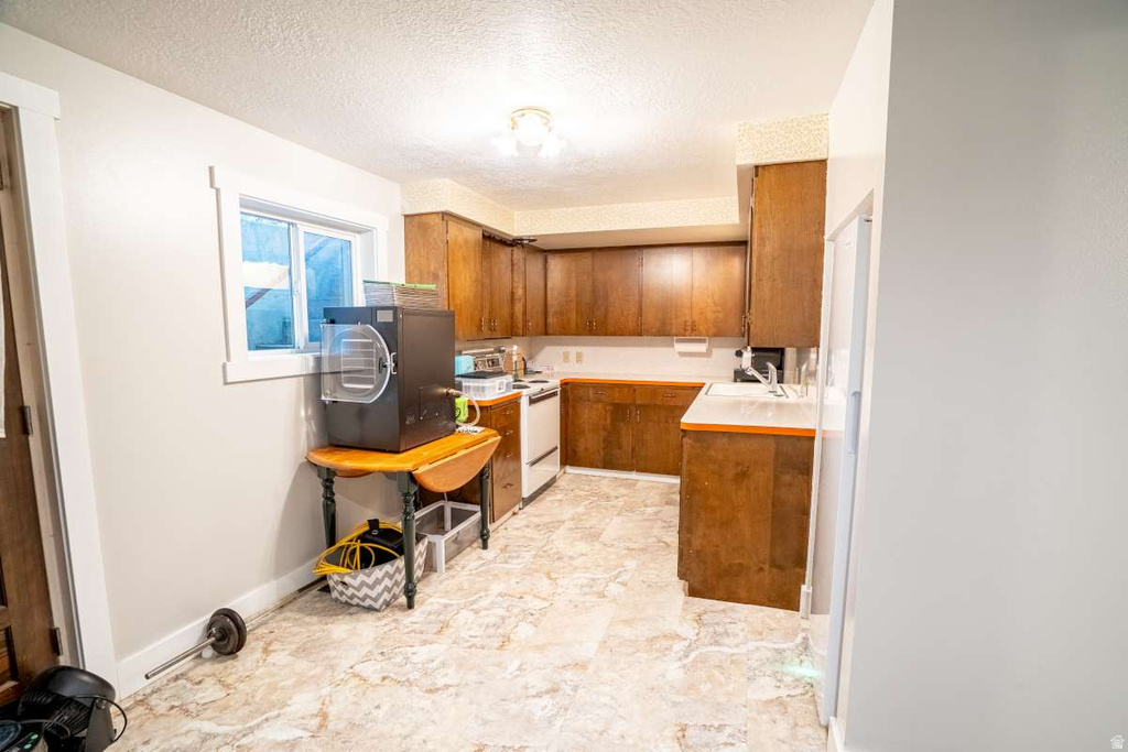 341 E 100 N Providence, UT 84332