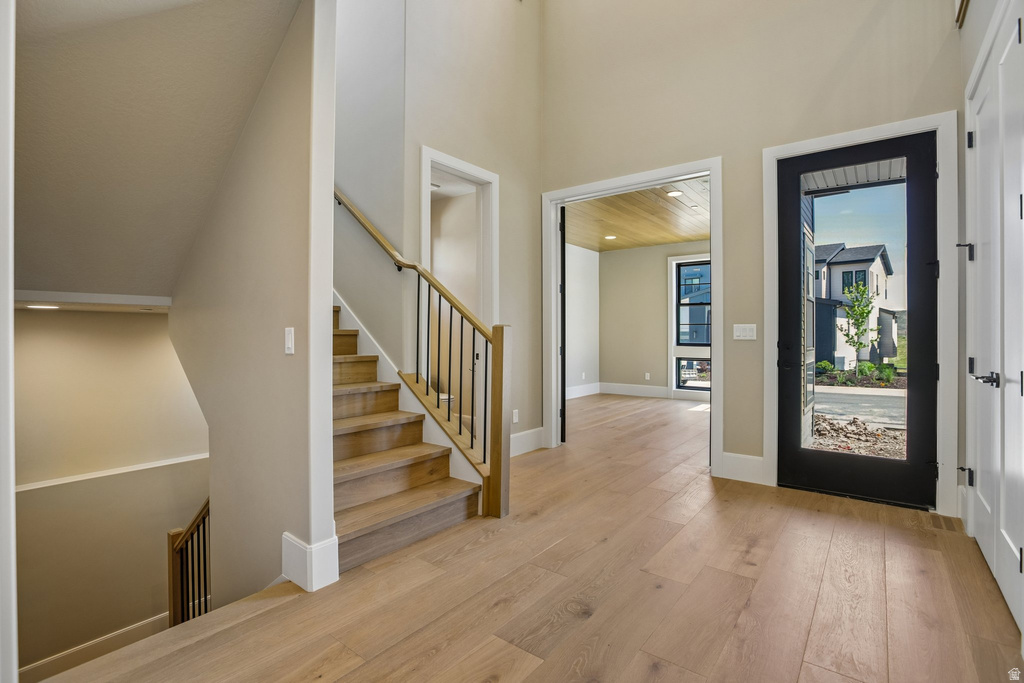 2841 PIPER WAY photo 4