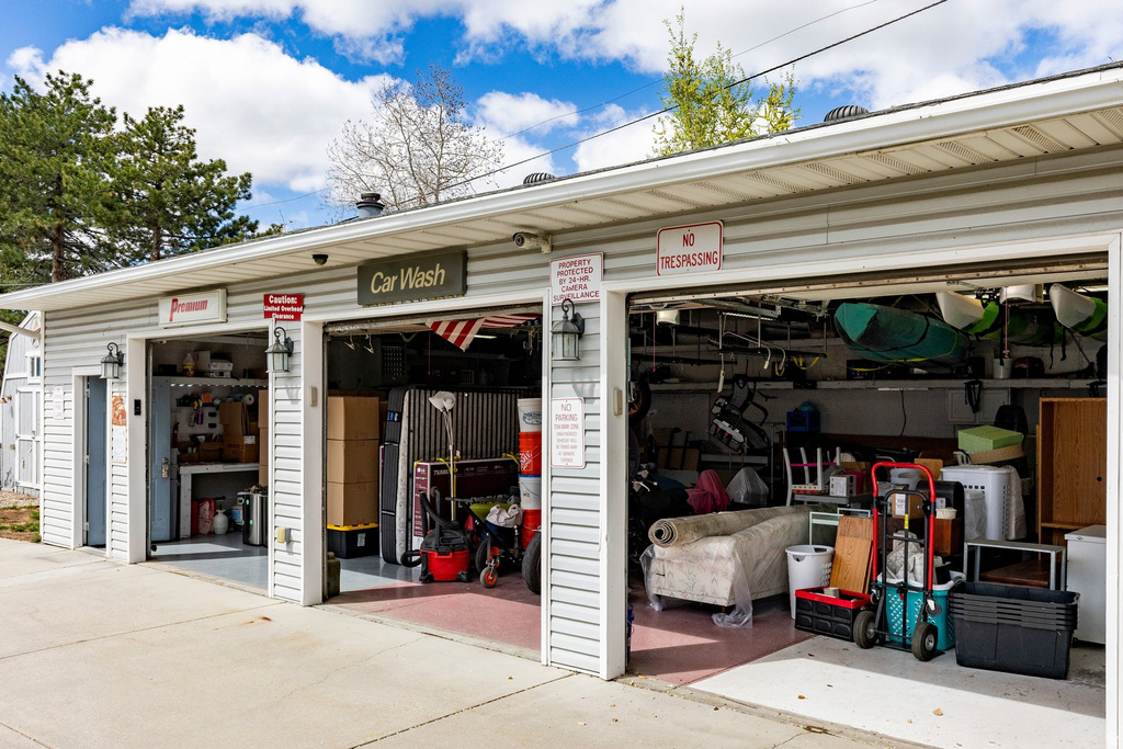 1371 E 8600 S Sandy, UT 84093