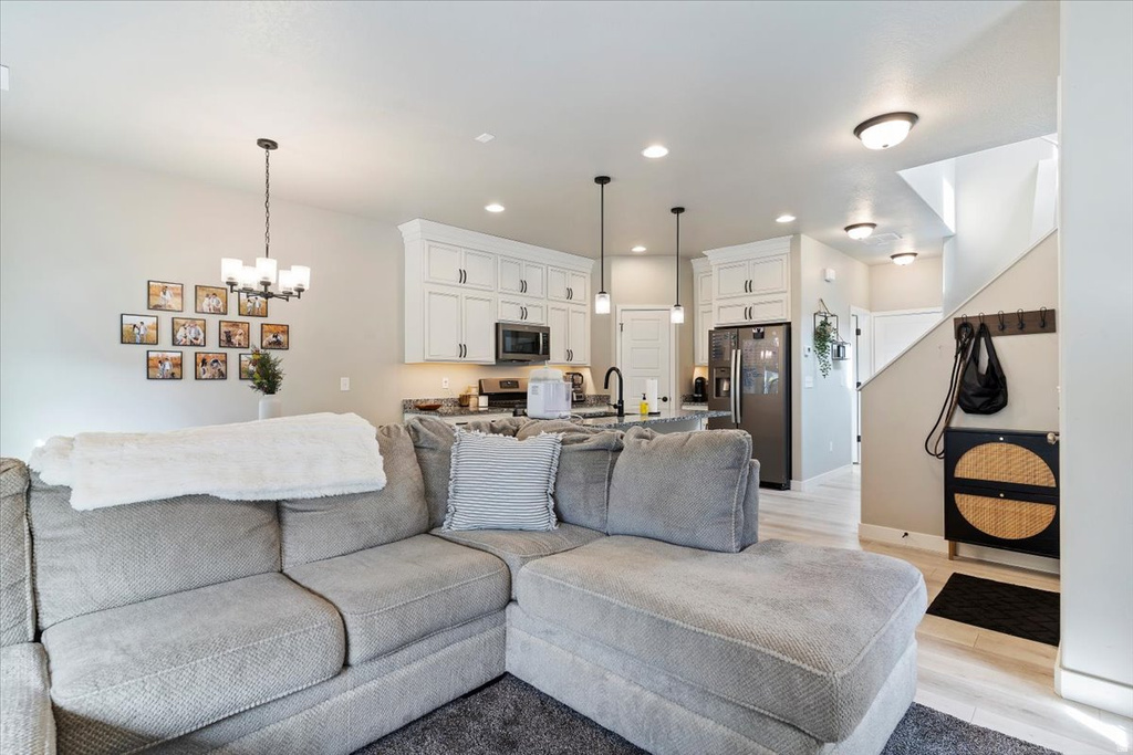 3317 W 3715 S West Haven, UT 84401