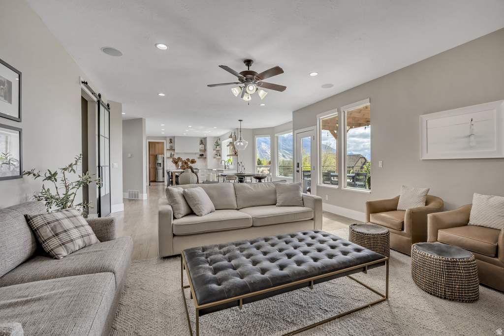 5843 W CENTURY HEIGHTS DR Highland, UT 84003