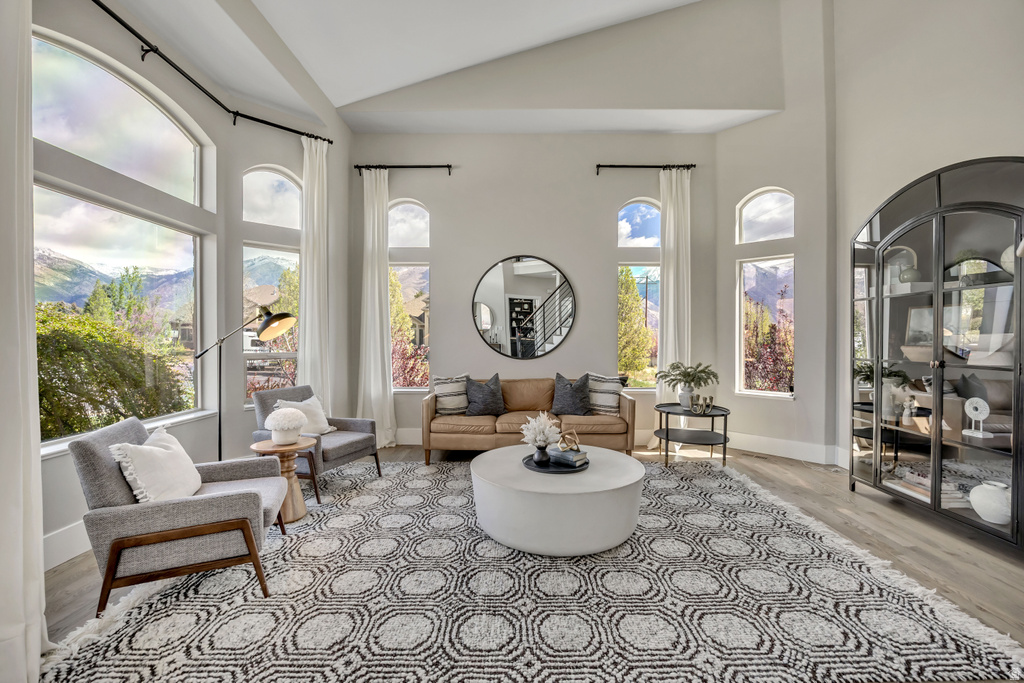 5843 W CENTURY HEIGHTS DR Highland, UT 84003