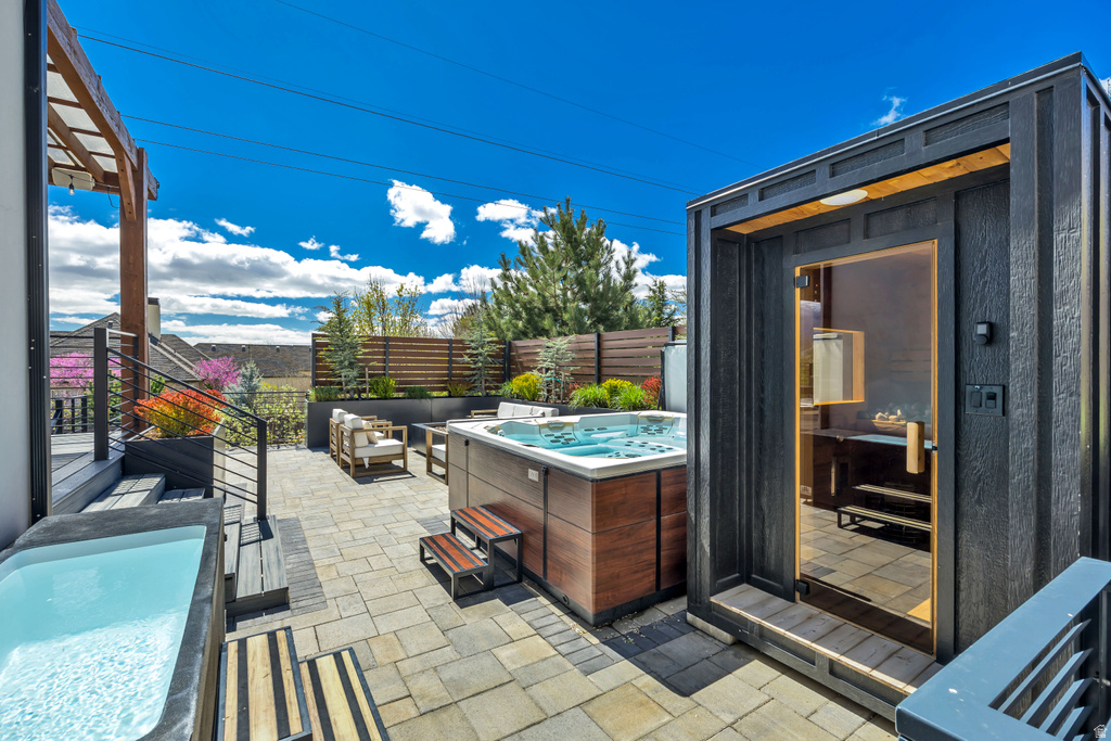 5843 W CENTURY HEIGHTS DR Highland, UT 84003