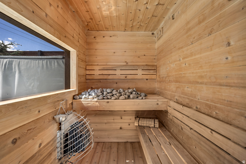 5843 W CENTURY HEIGHTS DR Highland, UT 84003