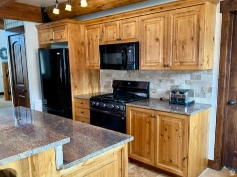 2724 S STICKSEED CIR Garden City, UT 84028