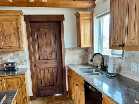 2724 S STICKSEED CIR Garden City, UT 84028