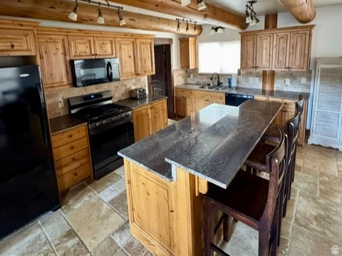 2724 S STICKSEED CIR Garden City, UT 84028