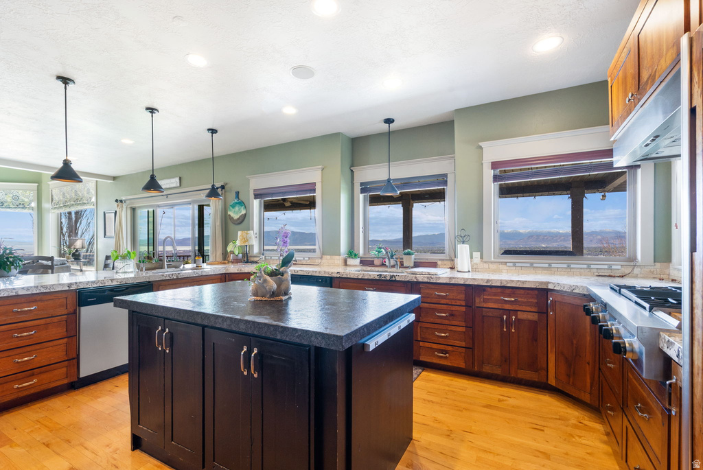 9503 N TIMPANOGOS CV Cedar Hills, UT 84062