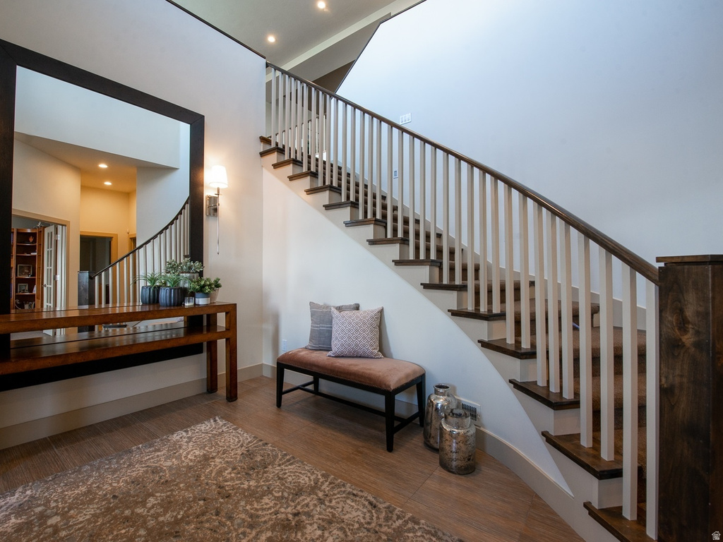 4925 S MOUNTAIN LN Salt Lake City, UT 84124