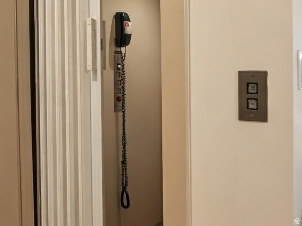 4925 S MOUNTAIN LN Salt Lake City, UT 84124