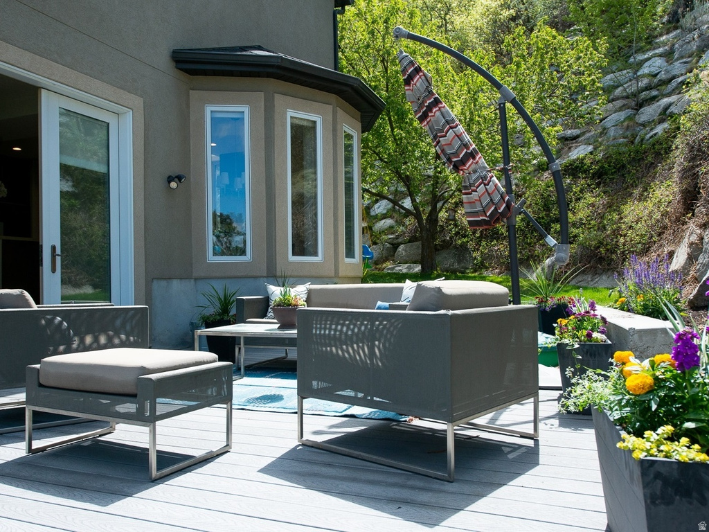 4925 S MOUNTAIN LN Salt Lake City, UT 84124