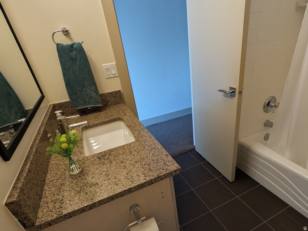 4925 S MOUNTAIN LN Salt Lake City, UT 84124