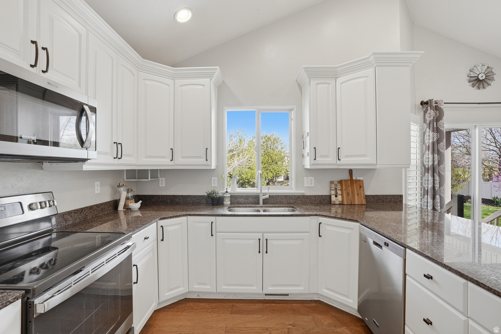 3518 W CARIBOU CIR South Jordan, UT 84095