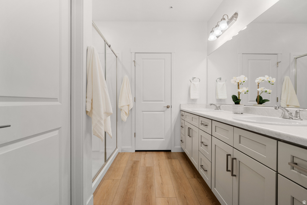 8355 S SKY MIRROR LN #M102 Midvale, UT 84047