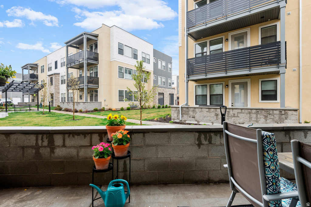 8355 S SKY MIRROR LN #M102 Midvale, UT 84047