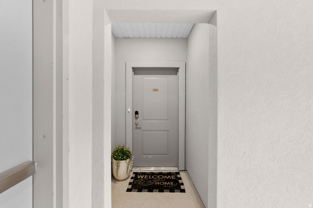 8355 S SKY MIRROR LN #M102 Midvale, UT 84047